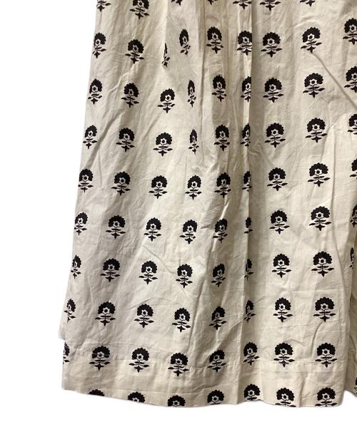 ne quittez pas（ヌキテパ）ne quittez pas (ヌキテパ) Poplin Fluff Print Waist String Dress ベージュ サイズ:Mの古着・服飾アイテム