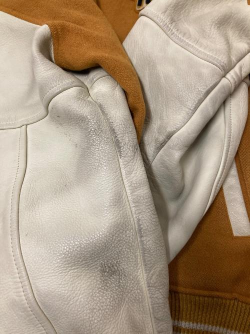 MACBETH（マクベス）MACBETH (マクベス) スタジャン オレンジ×アイボリー サイズ:Mの古着・服飾アイテム