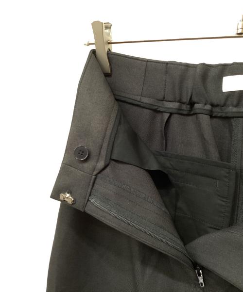 BALLSEY（ボールジィ）BALLSEY (ボールジィ) パウダリーストレッチツイルセミワイドパンツ グレー サイズ:36の古着・服飾アイテム