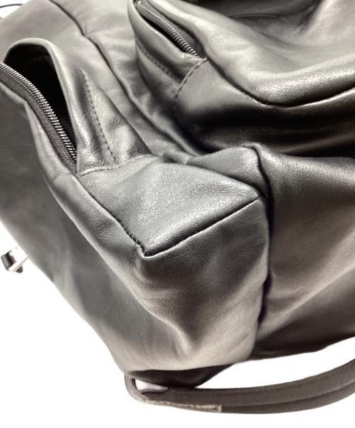 MOSCHINO（モスキーノ）MOSCHINO (モスキーノ) レザーバックパック　リュック ブラックの古着・服飾アイテム