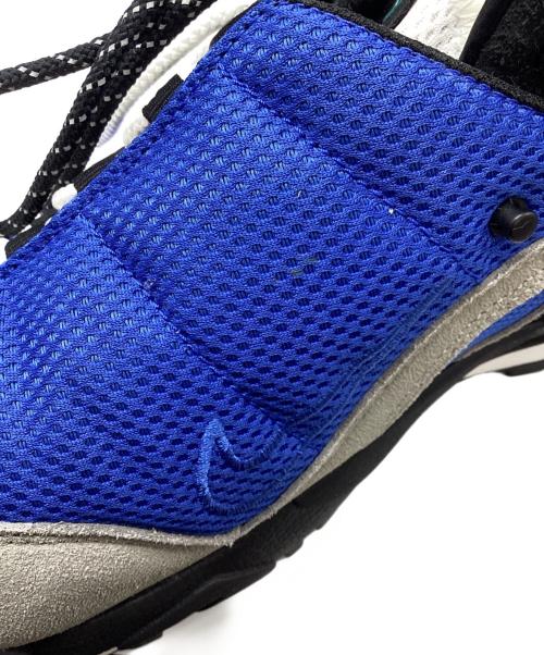 NIKE（ナイキ）NIKE (ナイキ) sacai (サカイ) スニーカー ブルー サイズ:27の古着・服飾アイテム