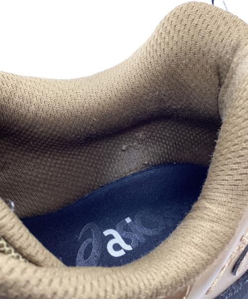 asics（アシックス）asics (アシックス) AWAKE (アウェイク) スニーカー オリーブ サイズ:27の古着・服飾アイテム