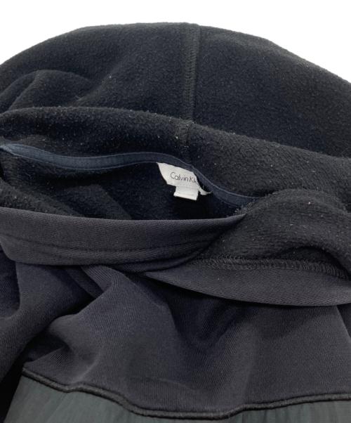 Calvin Klein（カルバンクライン）Calvin Klein (カルバンクライン) プルオーバーロゴパーカー ブラック サイズ:Mの古着・服飾アイテム
