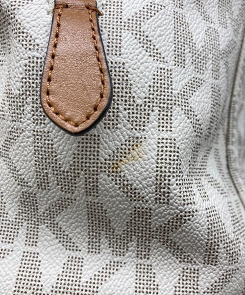 MICHAEL KORS（マイケル・コース）MICHAEL KORS (マイケル・コース) シグネチャーミニボストンバッグ アイボリーの古着・服飾アイテム