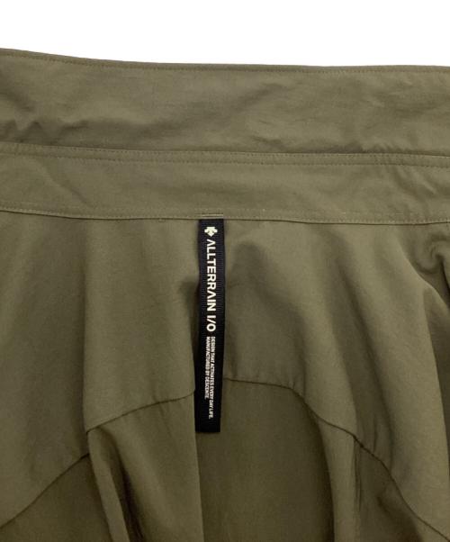 DESCENTE ALLTERRAIN I/O（デサントオルテラインアイオー）DESCENTE ALLTERRAIN I/O (デサントオルテラインアイオー) COOLING L/S SHIRTS オリーブ サイズ:Lの古着・服飾アイテム