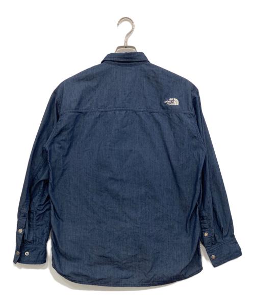 THE NORTH FACE（ザ ノース フェイス）THE NORTH FACE (ザ ノース フェイス) ロングスリーブナイロンデニムヌプシシャツ インディゴ サイズ:Sの古着・服飾アイテム