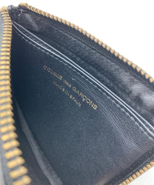 COMME des GARCONS（コムデギャルソン）COMME des GARCONS (コムデギャルソン) HUGE LOGO コンパクトウォレット ブラックの古着・服飾アイテム