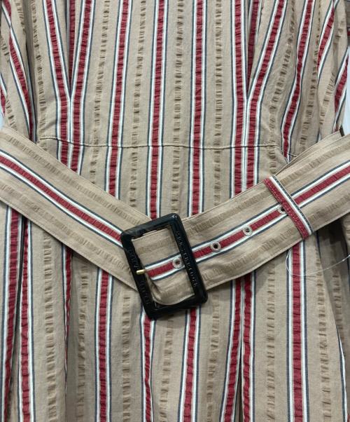 BLUE LABEL CRESTBRIDGE（ブルーレーベルクレストブリッジ）BLUE LABEL CRESTBRIDGE (ブルーレーベルクレストブリッジ) ストライプワンピース ベージュ サイズ:36の古着・服飾アイテム