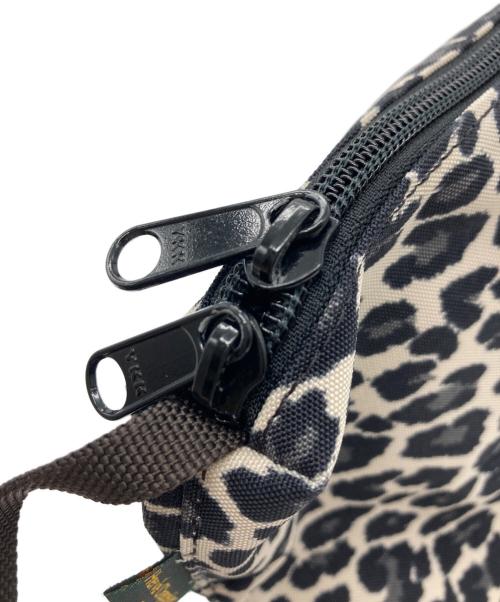 Herve Chapelier（エルベシャプリエ）Herve Chapelier (エルベシャプリエ) ナイロン舟型ショルダーバッグXSの古着・服飾アイテム