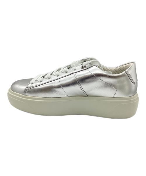 ECCO（エコー）ECCO (エコー) street patent platform sneakers シルバー サイズ:23.5の古着・服飾アイテム