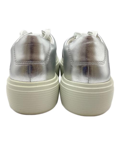 ECCO（エコー）ECCO (エコー) street patent platform sneakers シルバー サイズ:23.5の古着・服飾アイテム
