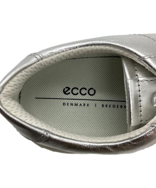 ECCO（エコー）ECCO (エコー) street patent platform sneakers シルバー サイズ:23.5の古着・服飾アイテム