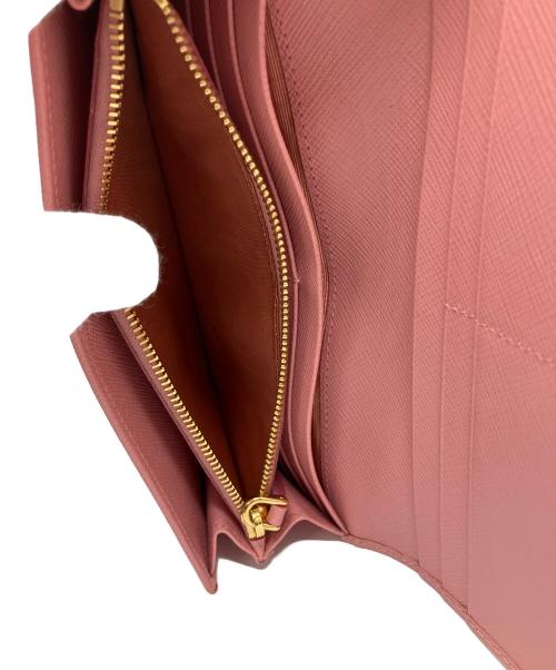 PRADA（プラダ）PRADA (プラダ) リボンZIP長財布　サフィアーノ ピンクの古着・服飾アイテム