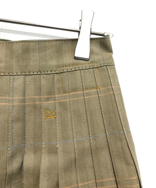 45R（フォーティファイブ・アール）45R (フォーティファイブ・アール) ギャバブルタイルのプリーツスカート ベージュ サイズ:SIZE 2の古着・服飾アイテム