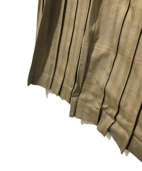 45R（フォーティファイブ・アール）45R (フォーティファイブ・アール) ギャバブルタイルのプリーツスカート ベージュ サイズ:SIZE 2の古着・服飾アイテム