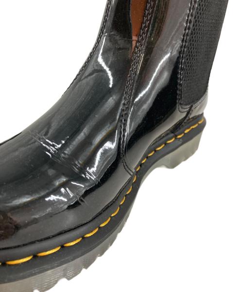 Dr.Martens（ドクターマーチン）Dr.Martens (ドクターマーチン) エナメル チェルシーブーツ ブラック サイズ:UK4の古着・服飾アイテム
