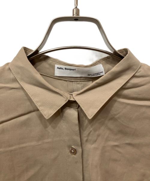 Hello, Bonjour!（ハローボンジュール）Hello, Bonjour! (ハローボンジュール) Dolman sleeve sheer Blouse ベージュ サイズ:-の古着・服飾アイテム