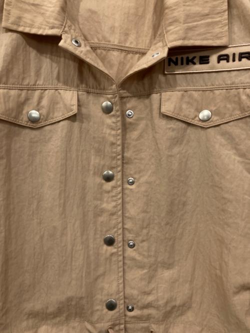 NIKE（ナイキ）NIKE (ナイキ) WMNS NSW AIR WOVEN MOD CROP JACKET ベージュ サイズ:Mの古着・服飾アイテム