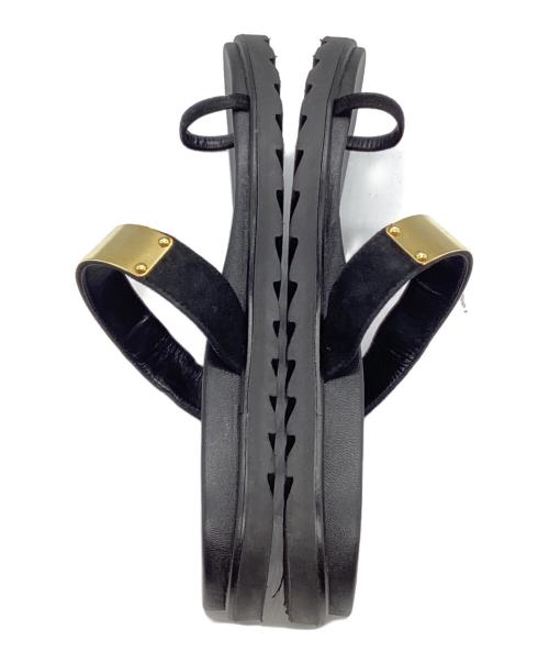 il Sandalo（イルサンダロ）il Sandalo (イルサンダロ) ゴールドプレートサムループサンダル ブラック サイズ:37の古着・服飾アイテム