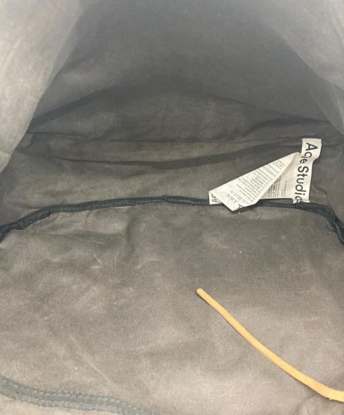 Acne studios（アクネ ストゥディオス）Acne studios (アクネ ストゥディオス) メッセンジャーバッグ グレーの古着・服飾アイテム