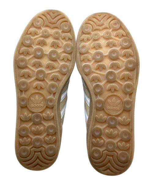 adidas（アディダス）adidas (アディダス) ローカットスニーカー ベージュ サイズ:23.5㎝の古着・服飾アイテム