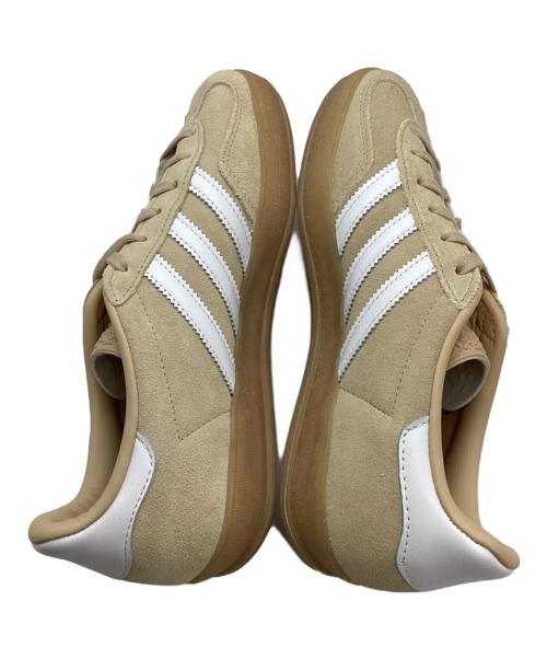 adidas（アディダス）adidas (アディダス) ローカットスニーカー ベージュ サイズ:23.5㎝の古着・服飾アイテム