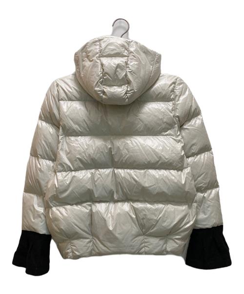 SNOWMAN NEW YORK（スノーマンニューヨーク）SNOWMAN NEW YORK (スノーマンニューヨーク) ベルスリーブ ダウンジャケット アイボリー サイズ:Sの古着・服飾アイテム