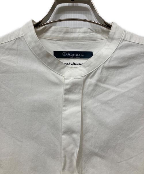Ataraxia（アタラクシア）ataraxia (アタラクシア) mercibeaucoup (メルシーボークー) soutiencollar (ステンカラー) 別注バンドカラーシャツ ホワイト サイズ:3の古着・服飾アイテム
