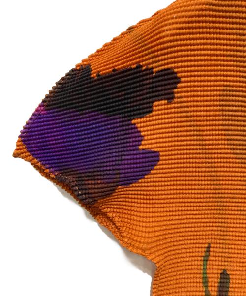me ISSEY MIYAKE（ミーイッセイ ミヤケ）me ISSEY MIYAKE (ミーイッセイ ミヤケ) ハイネックカットソー / プリーツカットソー オレンジ サイズ:表記無しの古着・服飾アイテム