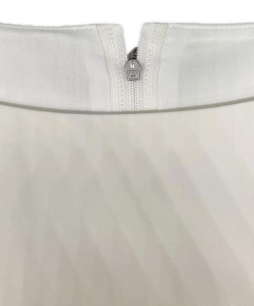 FOXEY NEWYORK（フォクシーニューヨーク）FOXEY NEWYORK (フォクシーニューヨーク) ジゼルドレス アイボリー サイズ:40の古着・服飾アイテム