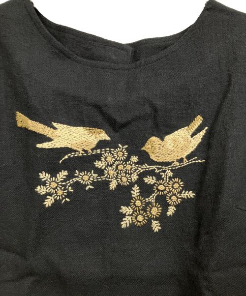 Embroidery Shop ONGON（オンゴン）Embroidery Shop ONGON (オンゴン) ウール バードベスト ブラック サイズ:FREEの古着・服飾アイテム