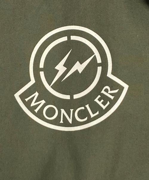 MONCLER GENIUS（モンクレール ジーニアス）MONCLER GENIUS (モンクレール ジーニアス) FRAGMENT DESIGN (フラグメントデザイン) FULCRUM/ ミリタリーコート オリーブの古着・服飾アイテム