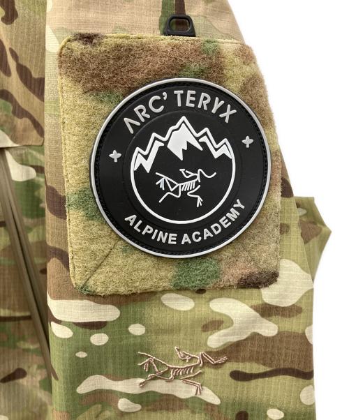 ARC'TERYX（アークテリクス）ARC'TERYX (アークテリクス) Alpha Jacket Multicam Gen2 オリーブ サイズ:Ｓの古着・服飾アイテム