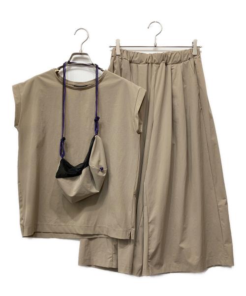 Thousand Mile（サウザンドマイル）Thousand Mile (サウザンドマイル) サマーバケーション3点セットアップ ベージュ サイズ:Fの古着・服飾アイテム