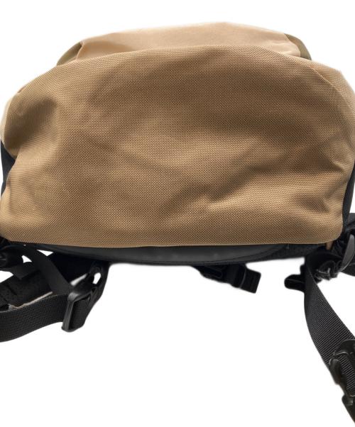 ARC'TERYX（アークテリクス）ARC'TERYX (アークテリクス) BEAMS BOY (ビームスボーイ) MANTIS 26L DAYPACK ベージュの古着・服飾アイテム