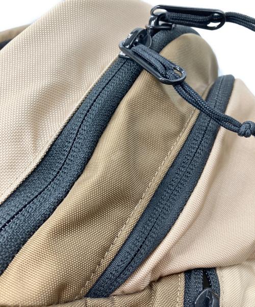 ARC'TERYX（アークテリクス）ARC'TERYX (アークテリクス) BEAMS BOY (ビームスボーイ) MANTIS 26L DAYPACK ベージュの古着・服飾アイテム