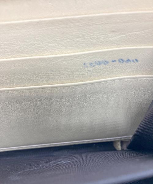 GUCCI（グッチ）GUCCI (グッチ) 長財布 ベージュの古着・服飾アイテム