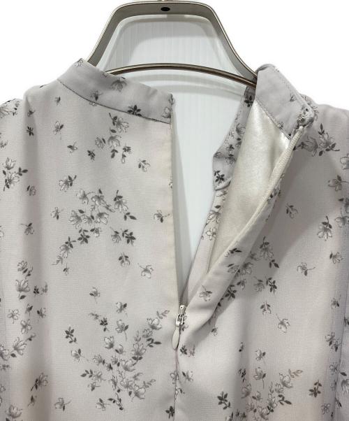 JUSGLITTY（ジャスグリッティー）JUSGLITTY (ジャスグリッティー) リトルフラワープリーツワンピース ラベンダー サイズ:1の古着・服飾アイテム