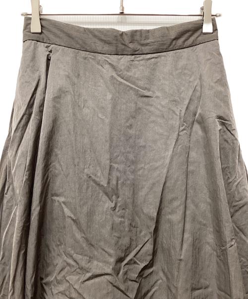 不明（フメイ）不明 (フメイ) HAND DYE NYLON タックフレアスカート グレー サイズ:2の古着・服飾アイテム