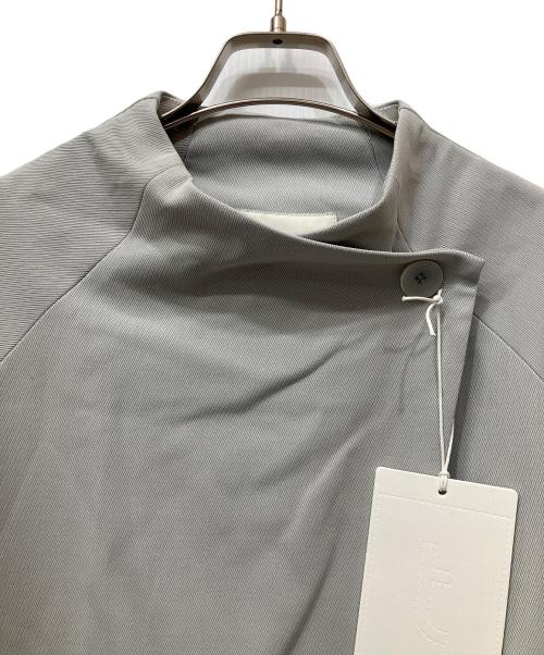 tageechita（タジチタ）tageechita (タジチタ) スムースフレアラペルトレンチ ライトグレー サイズ:Mの古着・服飾アイテム
