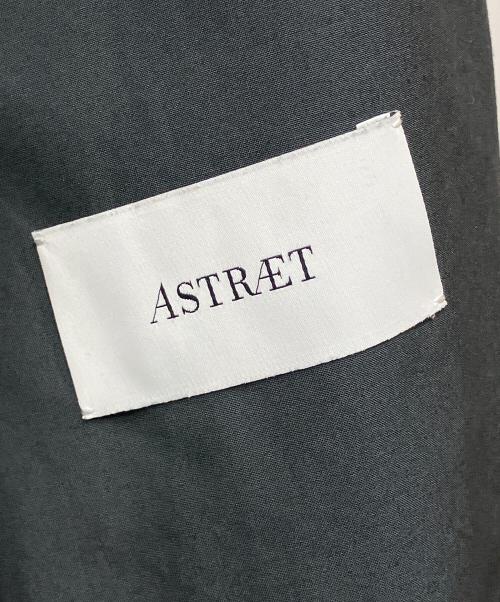 ASTRAET（アストラット）ASTRAET (アストラット) COタイプライタースタンドカラーベスト グレー サイズ:FREEの古着・服飾アイテム