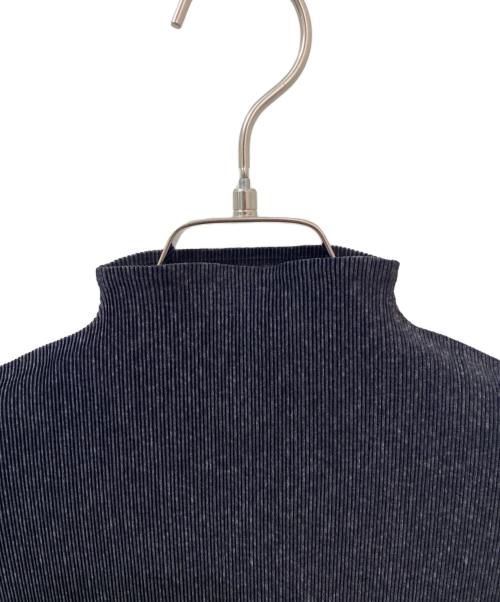 PLEATS PLEASE（プリーツプリーズ）PLEATS PLEASE (プリーツプリーズ) プリーツハイネックカットソー チャコールグレー サイズ:3の古着・服飾アイテム