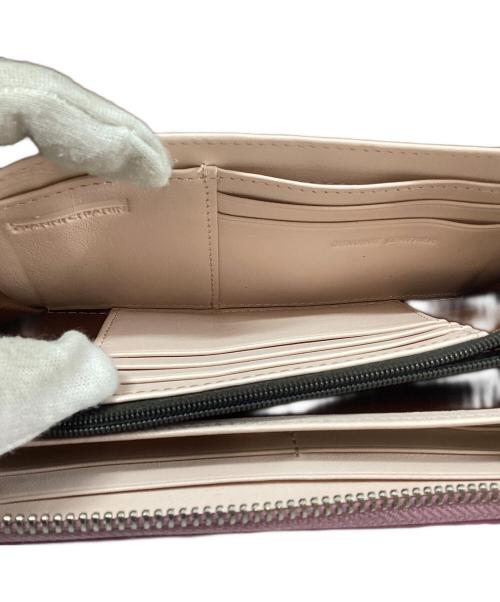 GIANNI CHIARINI（ジャンニ キアリーニ）GIANNI CHIARINI (ジャンニ キアリーニ) 型押しラウンドファスナー長財布 ラベンダーの古着・服飾アイテム