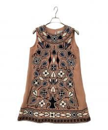 GRACE CONTINENTAL（グレースコンチネンタル）の古着「マルチモチーフコード刺繍ワンピース」｜ベージュ