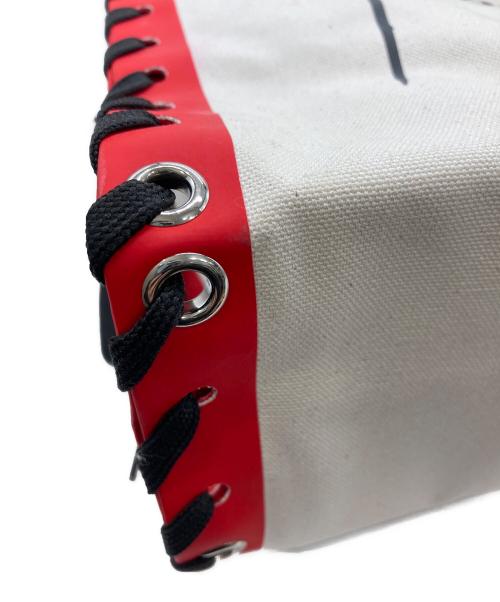 Christian Louboutin（クリスチャン・ルブタン）Christian Louboutin (クリスチャン・ルブタン) CABALACE SMALL/カバレース スモール アイボリーの古着・服飾アイテム