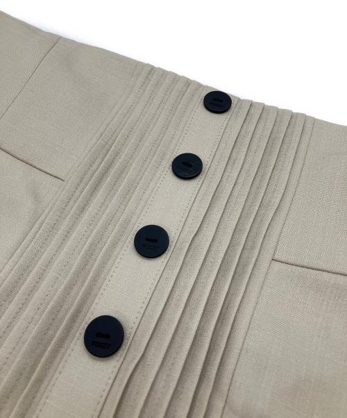 FOXEY NEWYORK（フォクシーニューヨーク）FOXEY NEWYORK (フォクシーニューヨーク) ゴールドボタンワンピース ベージュ サイズ:40の古着・服飾アイテム