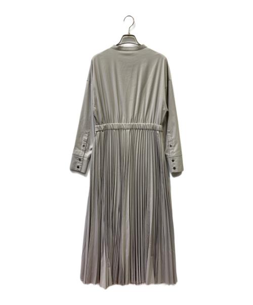 LE PHIL（ル フィル）LE PHIL (ル フィル) ドライコンフォートワンピース ベージュ サイズ:０の古着・服飾アイテム