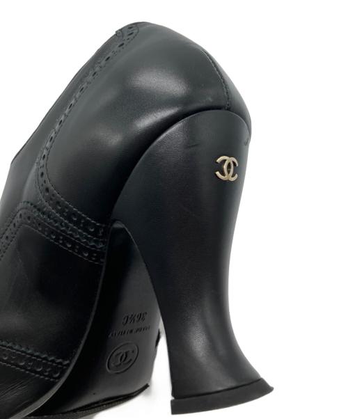 CHANEL（シャネル）CHANEL (シャネル) ブーティ ウィングチップ ココマーク ブラック サイズ:36 1/2の古着・服飾アイテム