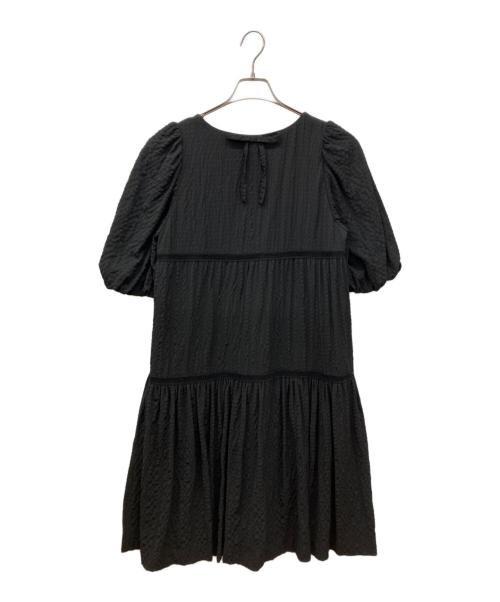 TO BE CHIC（トゥービーシック）TO BE CHIC (トゥービーシック) ふくれジャガードワンピース ティアードワンピース ブラック サイズ:42の古着・服飾アイテム