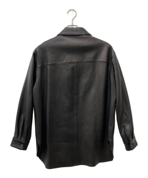 LA BOUCLE（ラ ブークル）LA BOUCLE (ラ ブークル) ネイキッドラムレザー ワンピースカラーシャツ ブラック サイズ:1の古着・服飾アイテム